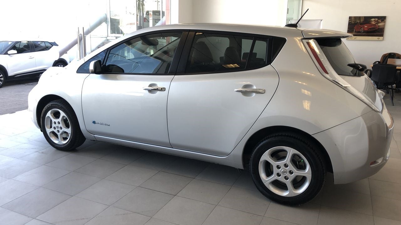 2017 Nissan LEAF LEAF SL