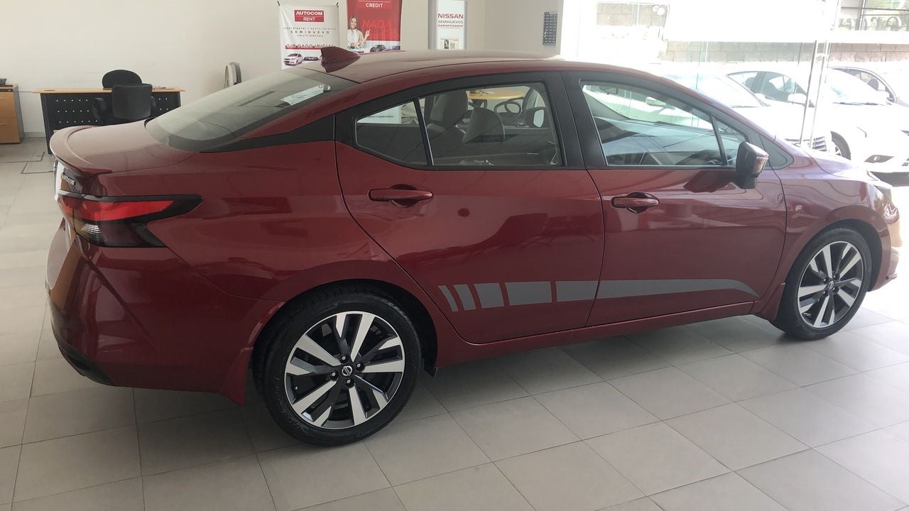 2020 Nissan VERSA VERSA PLATINUM CVT