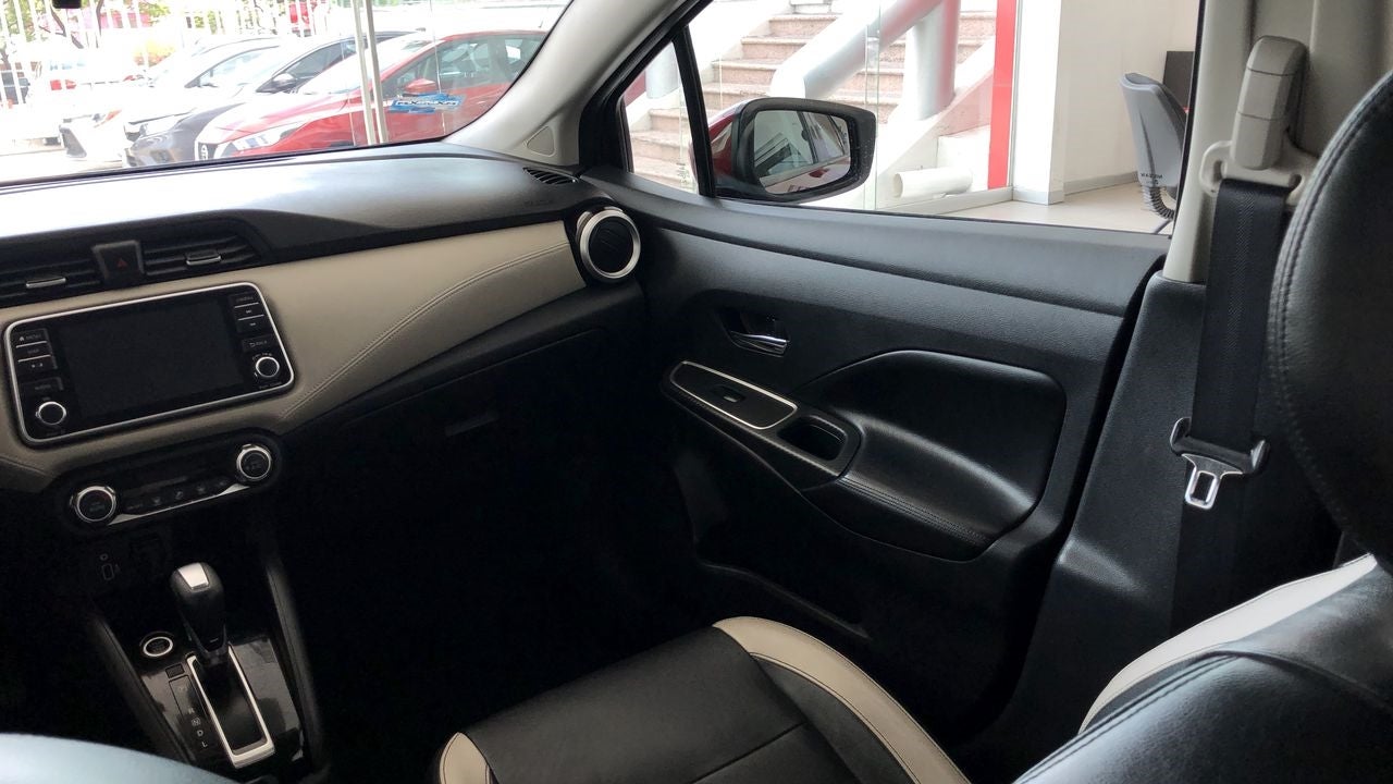 2020 Nissan VERSA VERSA PLATINUM CVT