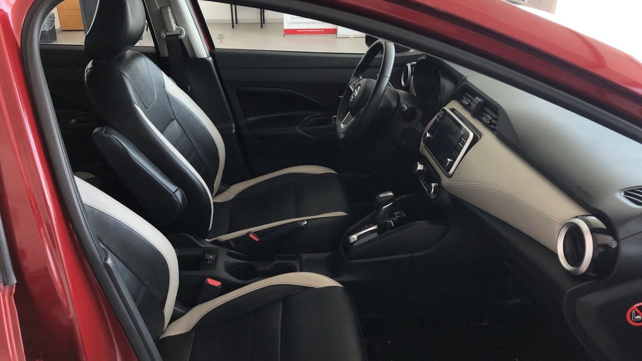 2020 Nissan VERSA VERSA PLATINUM CVT