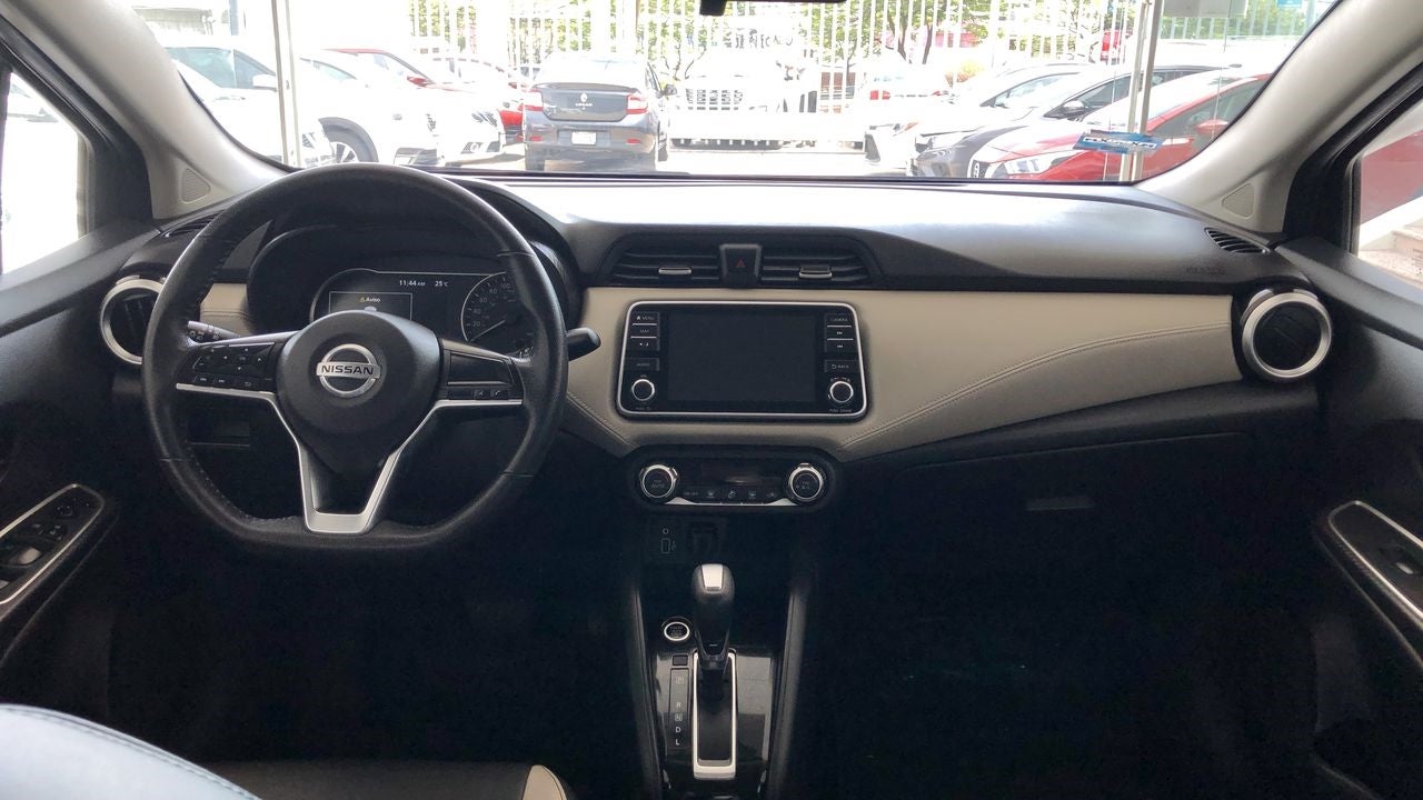 2020 Nissan VERSA VERSA PLATINUM CVT