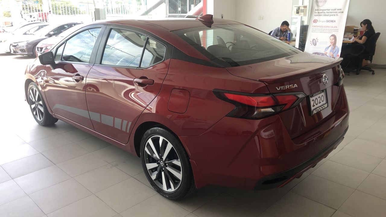 2020 Nissan VERSA VERSA PLATINUM CVT