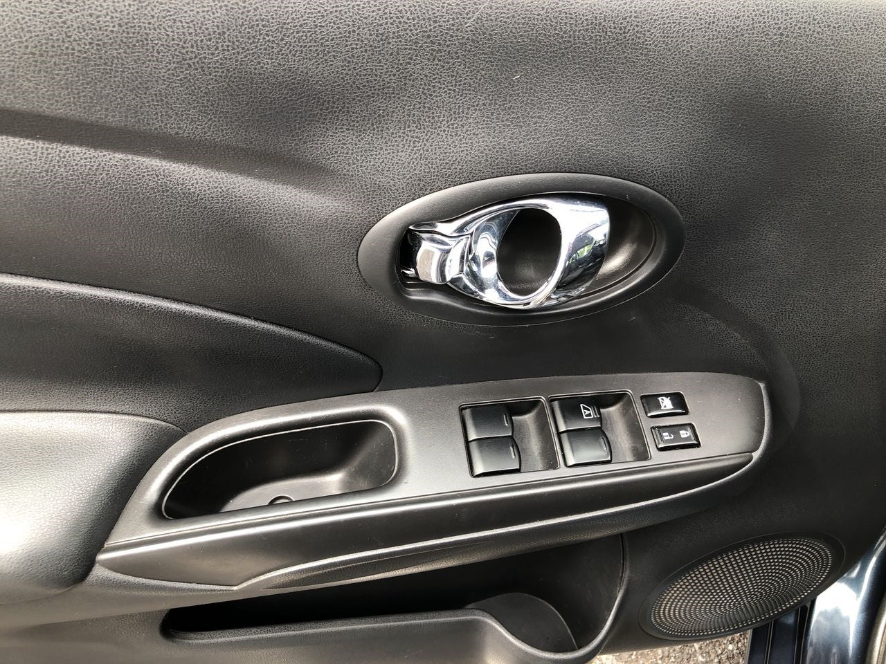 2015 Nissan VERSA VERSA SENSE MT