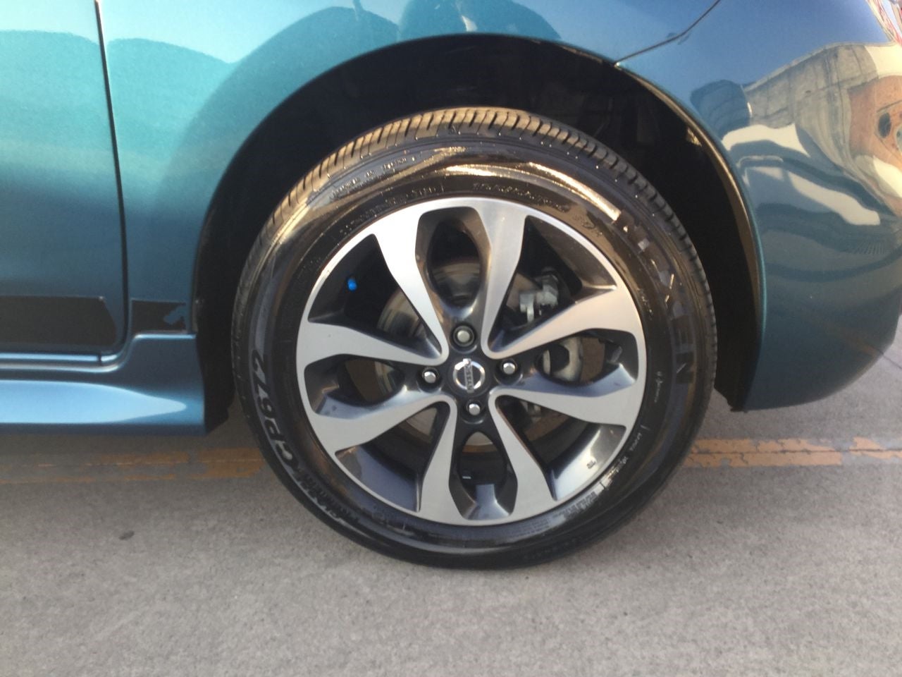 2020 Nissan MARCH SR NAVI, L4, 1.6L, 106 CP, 5 PUERTAS, STD