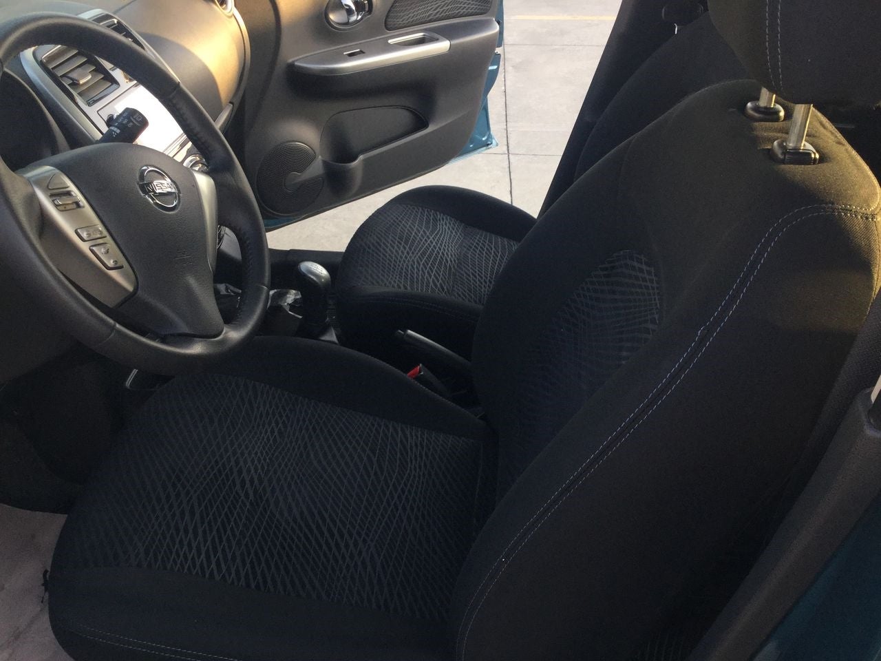 2020 Nissan MARCH SR NAVI, L4, 1.6L, 106 CP, 5 PUERTAS, STD