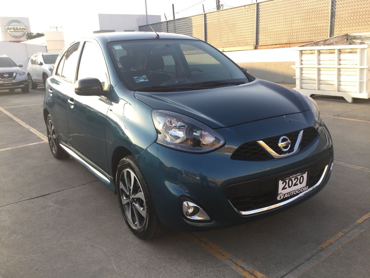2020 Nissan MARCH SR NAVI, L4, 1.6L, 106 CP, 5 PUERTAS, STD