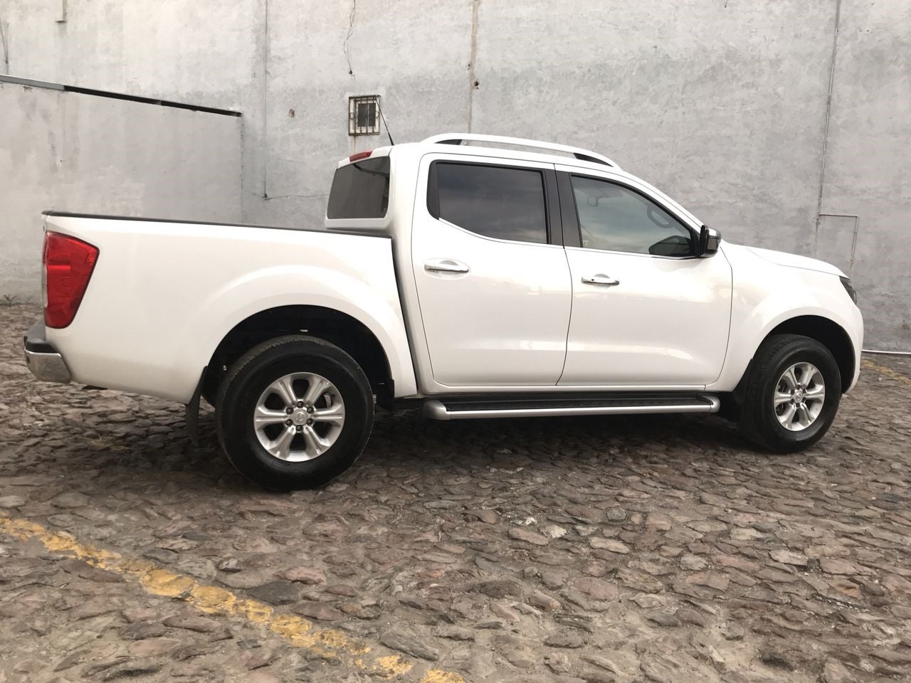 2020 Nissan FRONTIER PLATINUM LE, L4, 2.5L, 166 CP, 4 PUERTAS, STD
