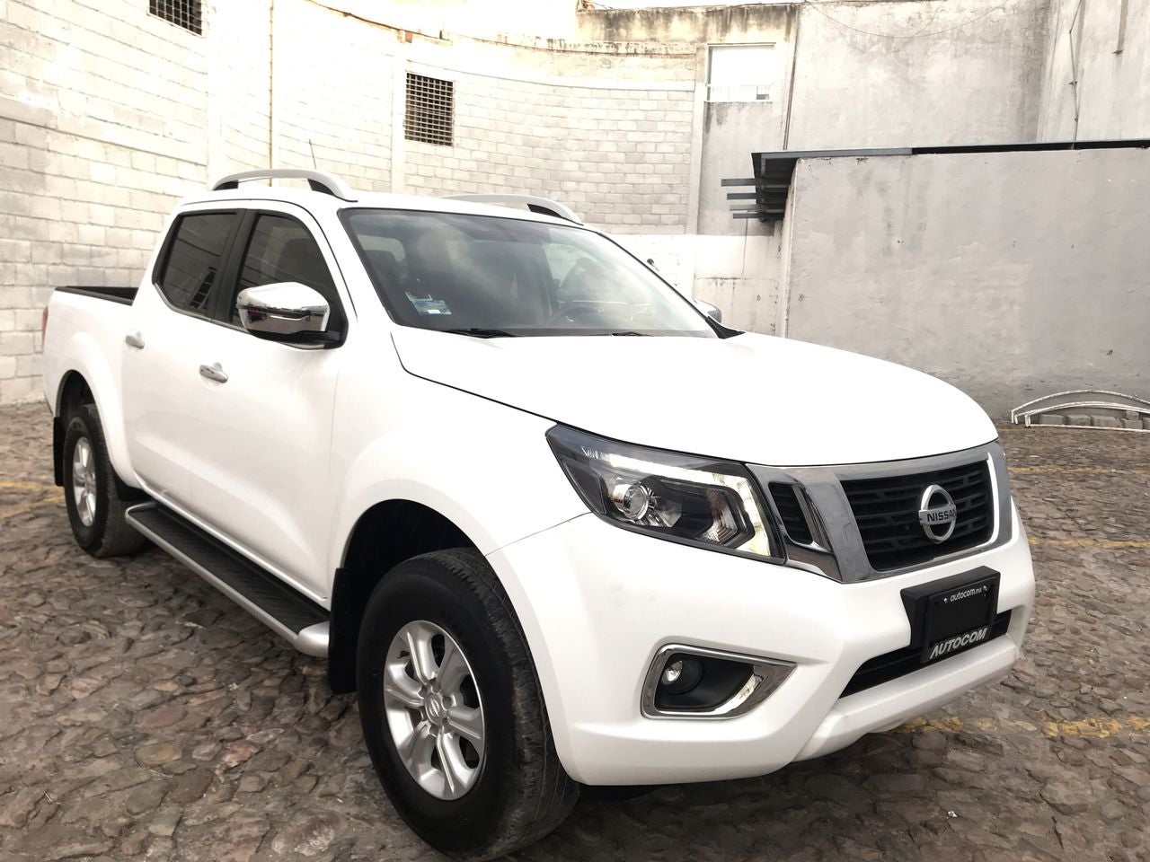 2020 Nissan FRONTIER PLATINUM LE, L4, 2.5L, 166 CP, 4 PUERTAS, STD