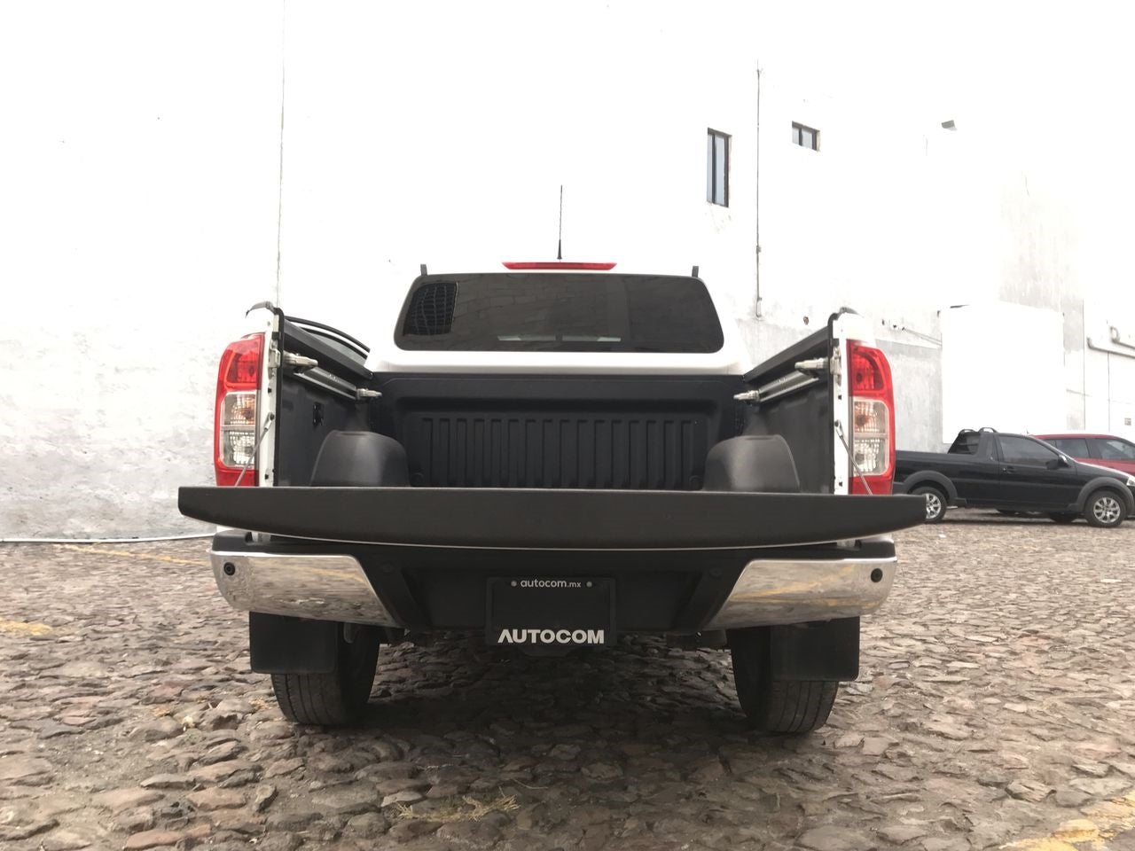 2020 Nissan FRONTIER PLATINUM LE, L4, 2.5L, 166 CP, 4 PUERTAS, STD
