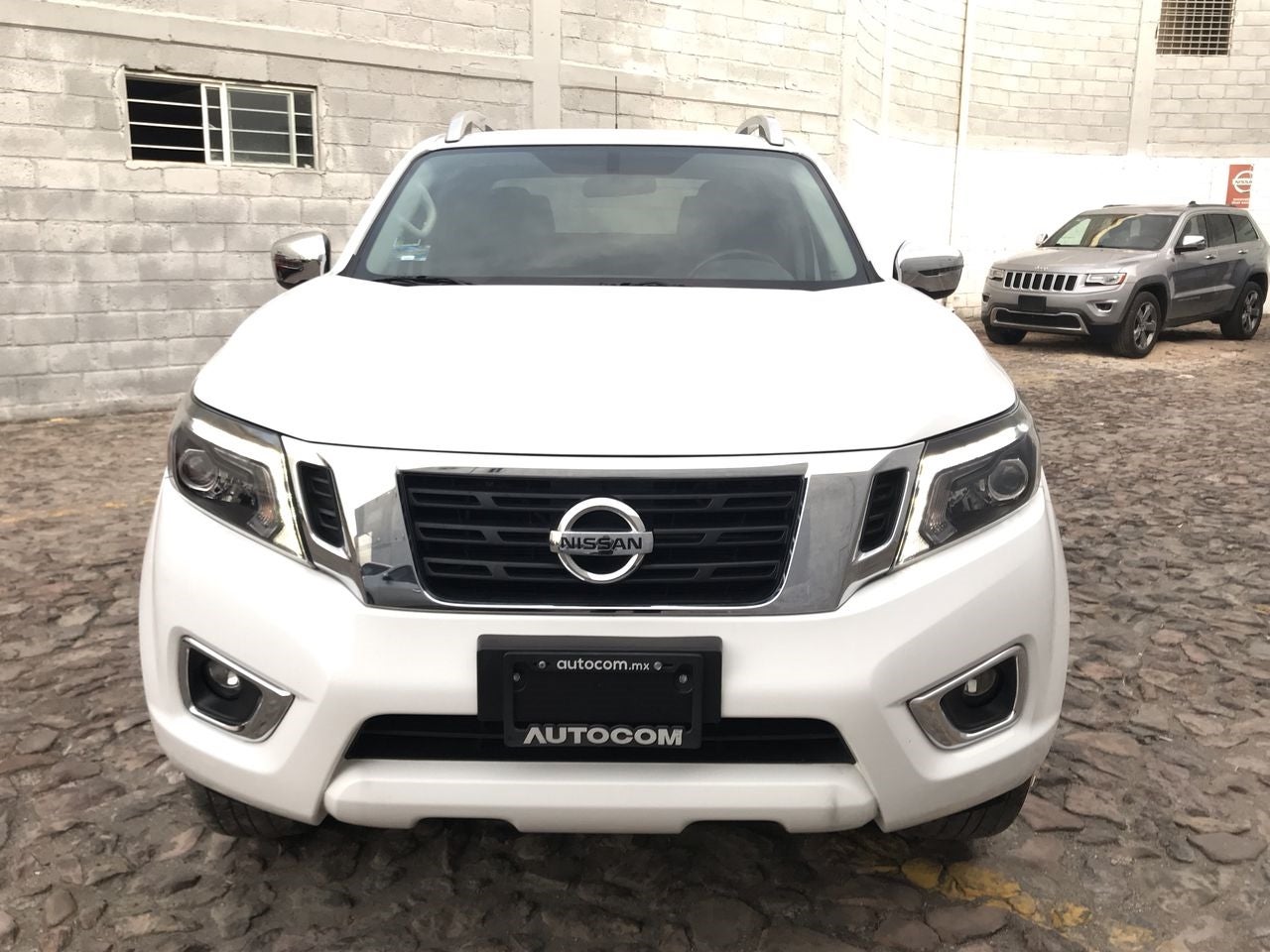 2020 Nissan FRONTIER PLATINUM LE, L4, 2.5L, 166 CP, 4 PUERTAS, STD