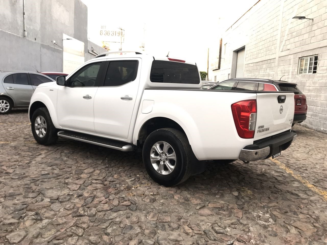 2020 Nissan FRONTIER PLATINUM LE, L4, 2.5L, 166 CP, 4 PUERTAS, STD