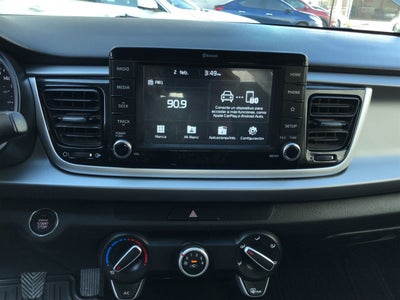 2020 Kia RIO EX, L4, 1.6L, 121 CP, 5 PUERTAS, STD