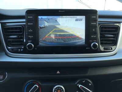 2020 Kia RIO EX, L4, 1.6L, 121 CP, 5 PUERTAS, STD