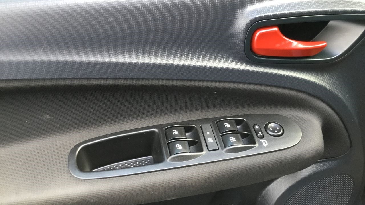 2020 FIAT UNO SPORTING, L4, 1.4L, 85 CP, 5 PUERTAS, STD