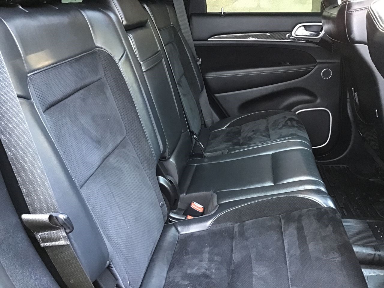 2015 Jeep GRAND CHEROKEE JEEP GRAND CHEROKEE SRT 4X4 8 SUV