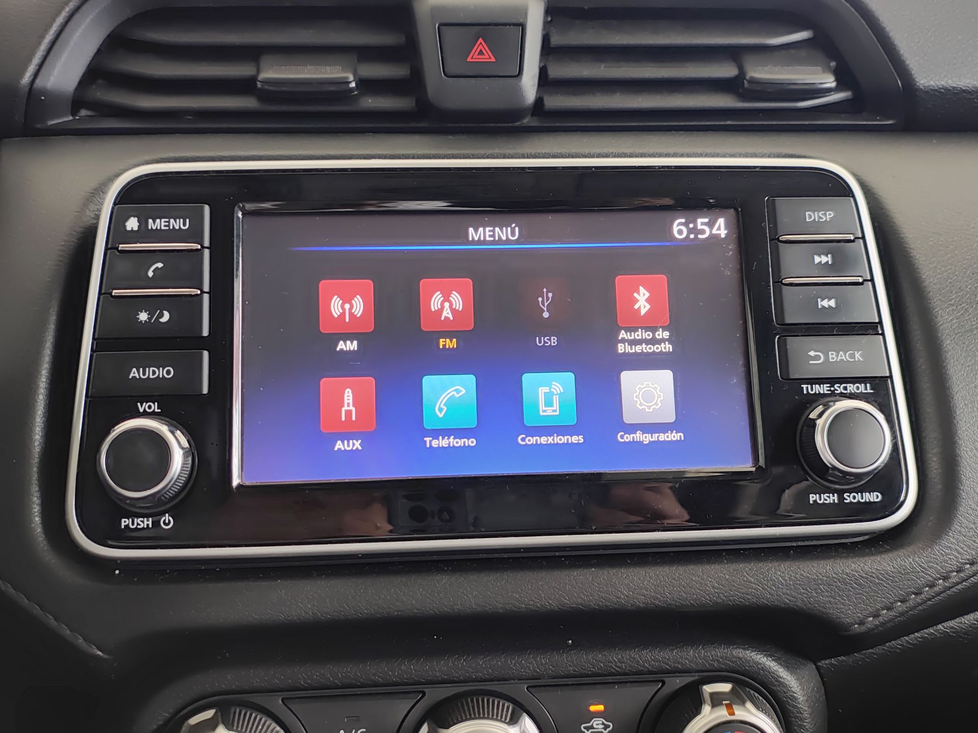 2023 Nissan VERSA SENSE MT 23