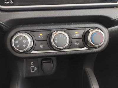 2023 Nissan VERSA SENSE MT 23