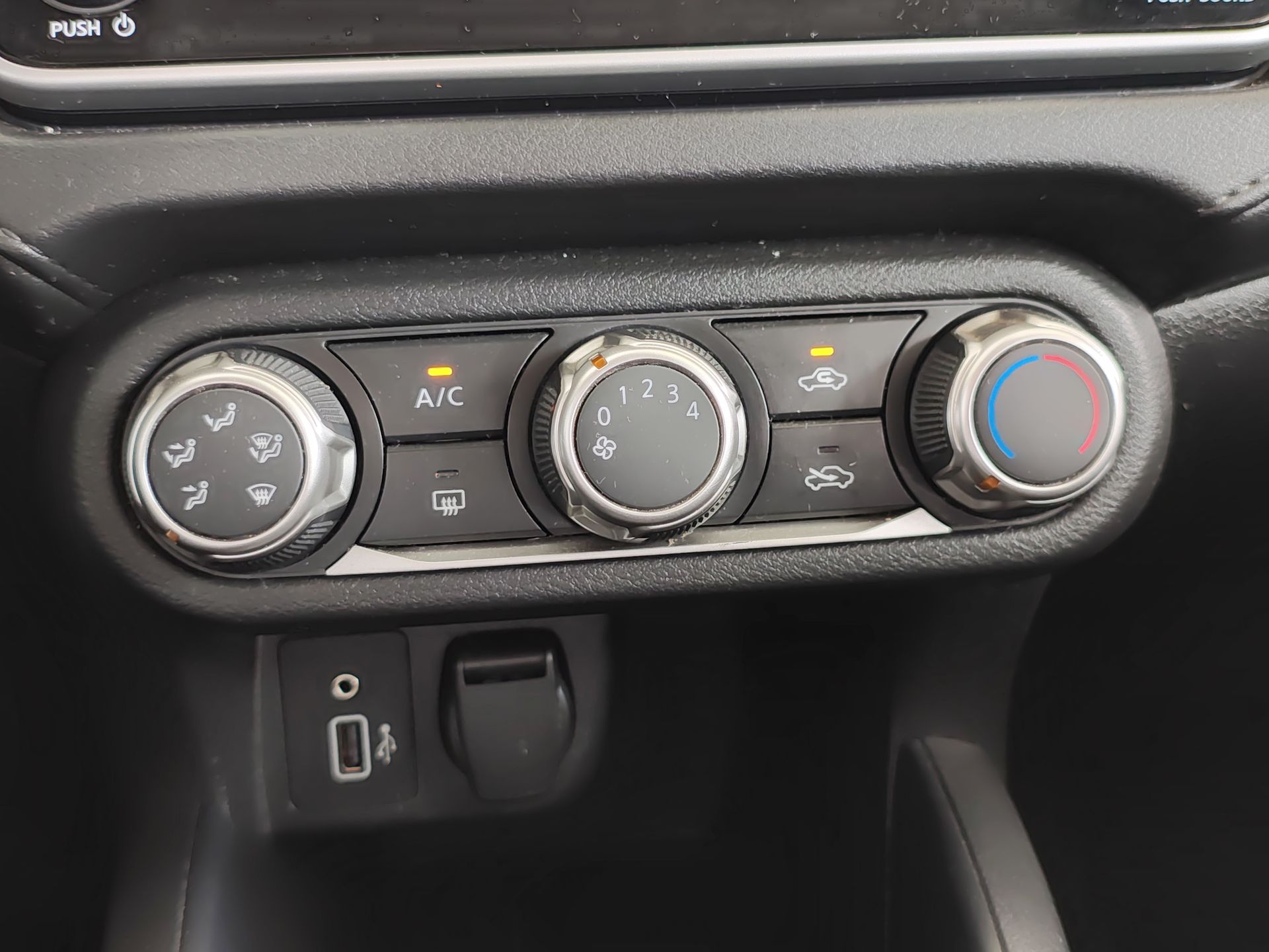 2023 Nissan VERSA SENSE MT 23