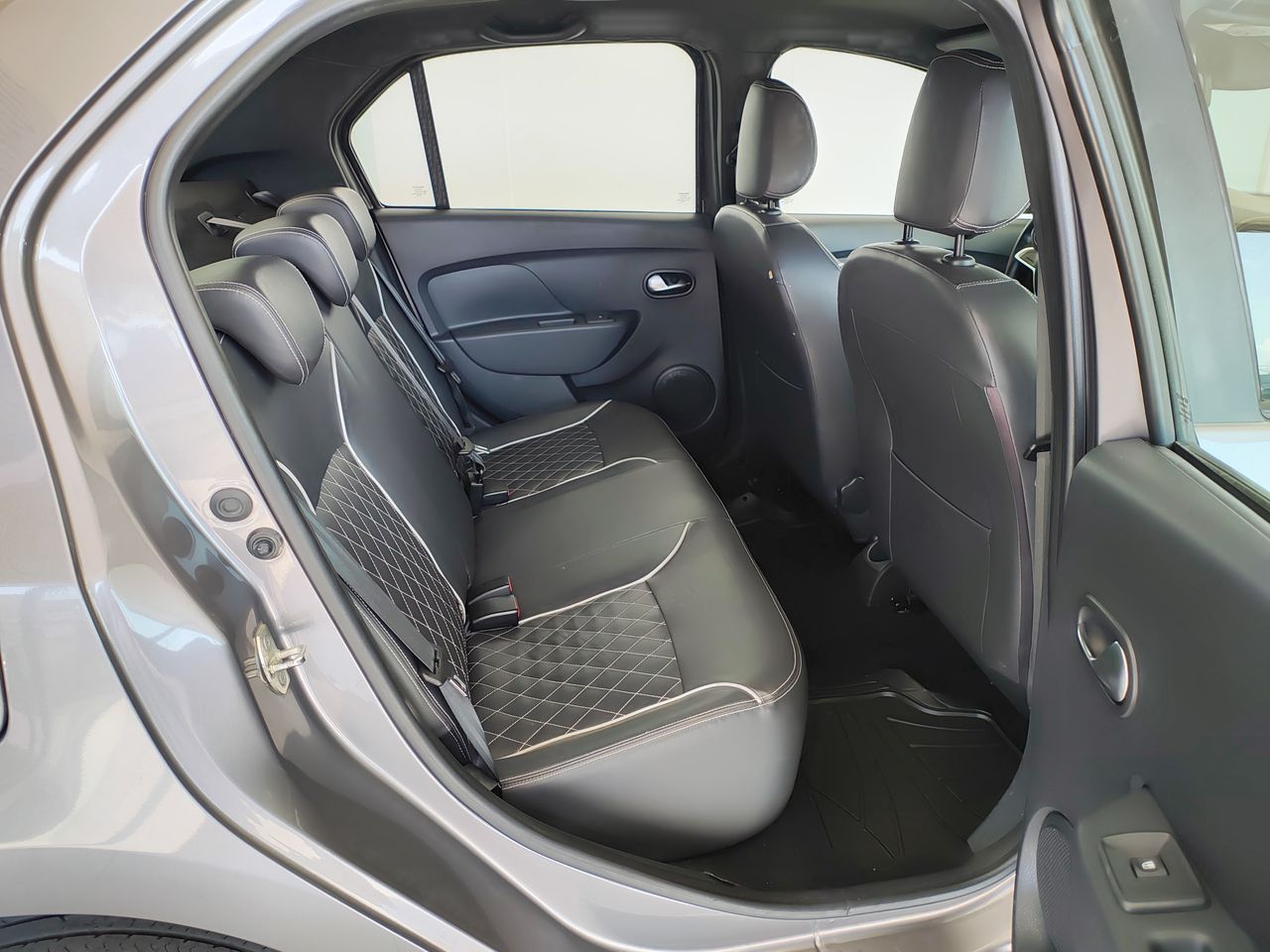 2023 RENAULT LOGAN 1.6 INTENS CVT