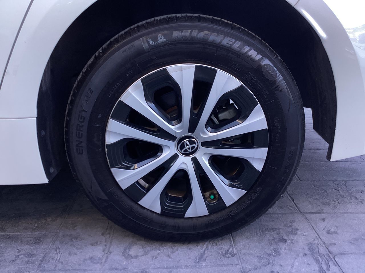 2020 Toyota COROLLA LE HV