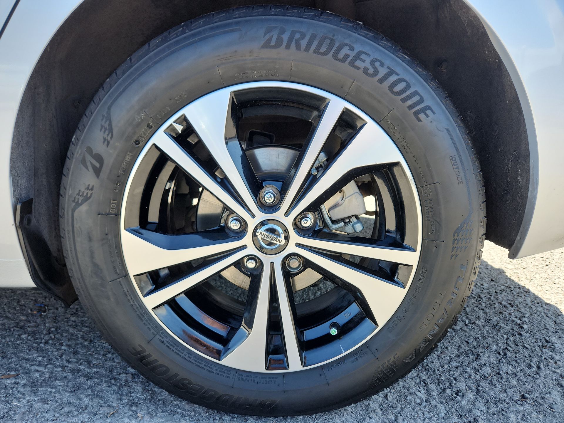 2023 Nissan SENTRA ADVANCE CVT 23