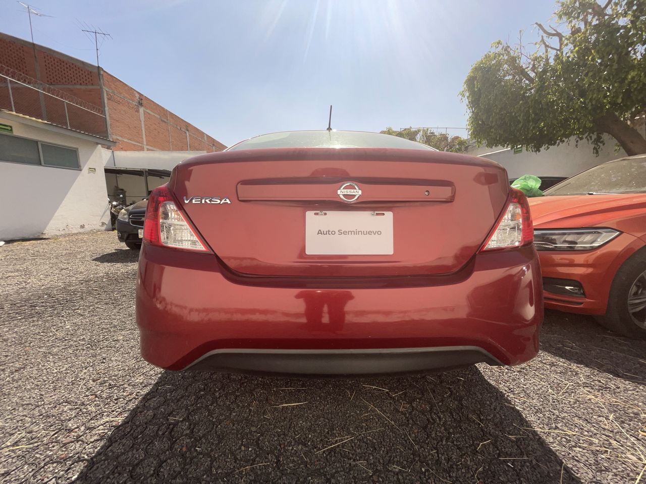 2020 Nissan VERSA MT AC 1.6L