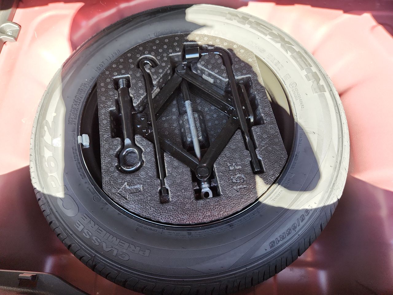 2024 Kia SONET SX IVT