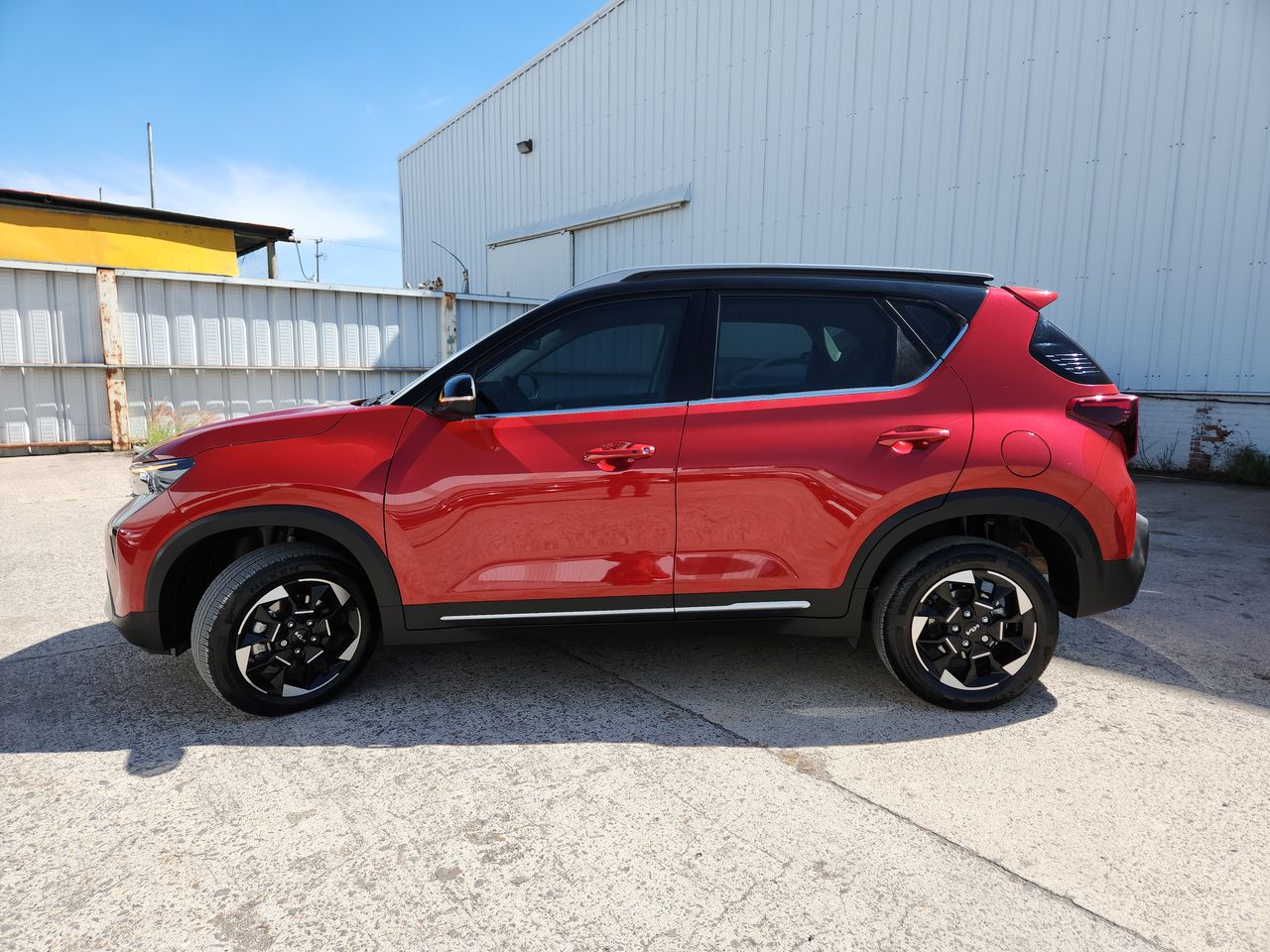 2024 Kia SONET SX IVT