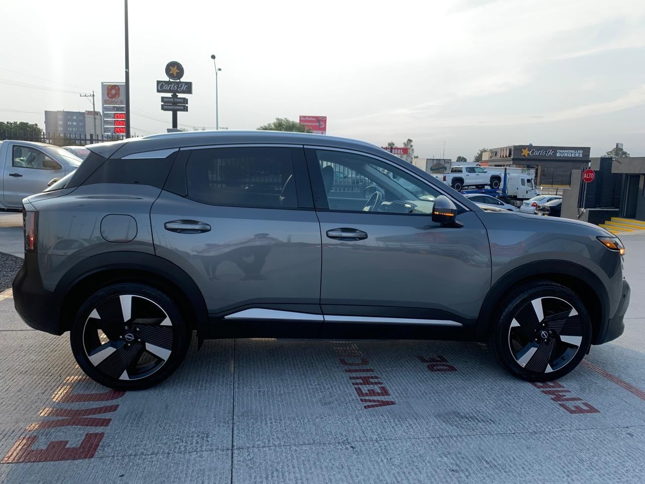 2025 Nissan KICKS EXCLUSIVE CVT