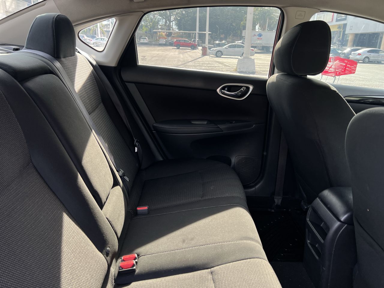 2019 Nissan SENTRA ADVANCE MT