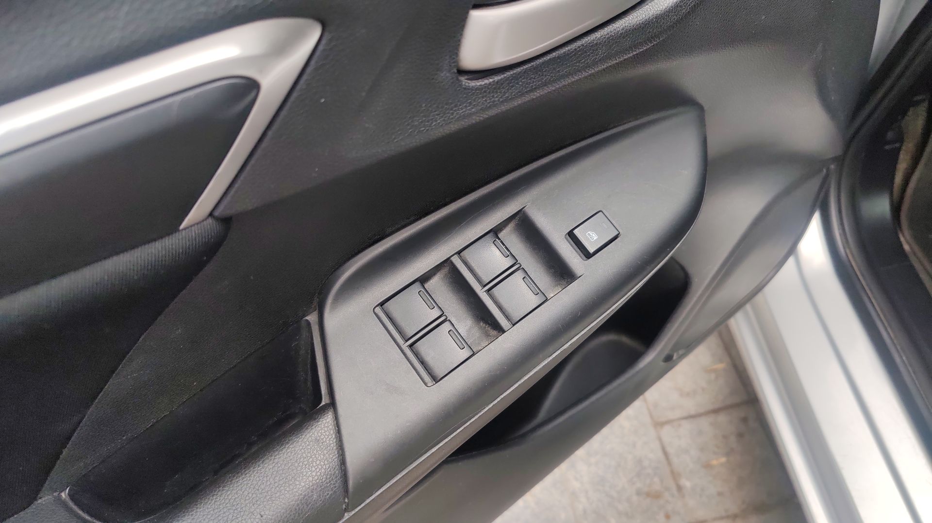 2015 Honda FIT 1.5 COOL MT