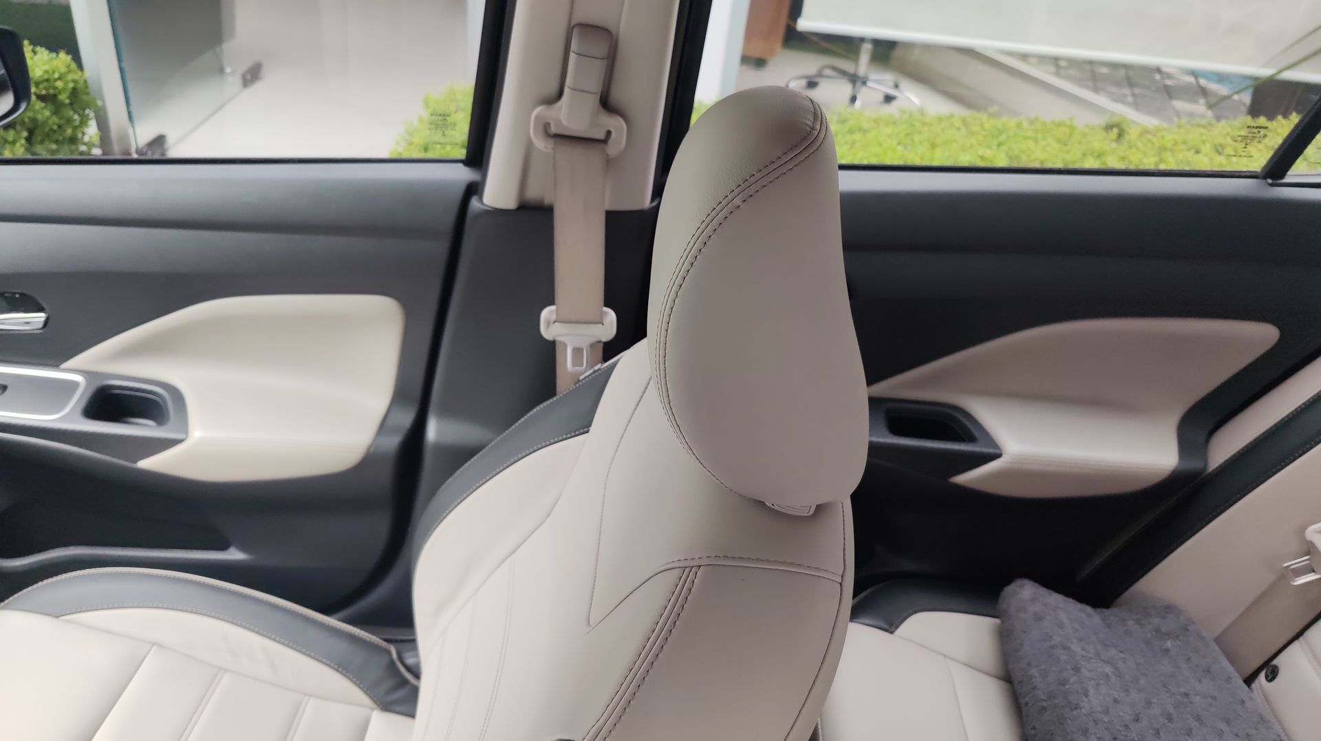 2023 Nissan VERSA EXCLUSIVE CVT 23