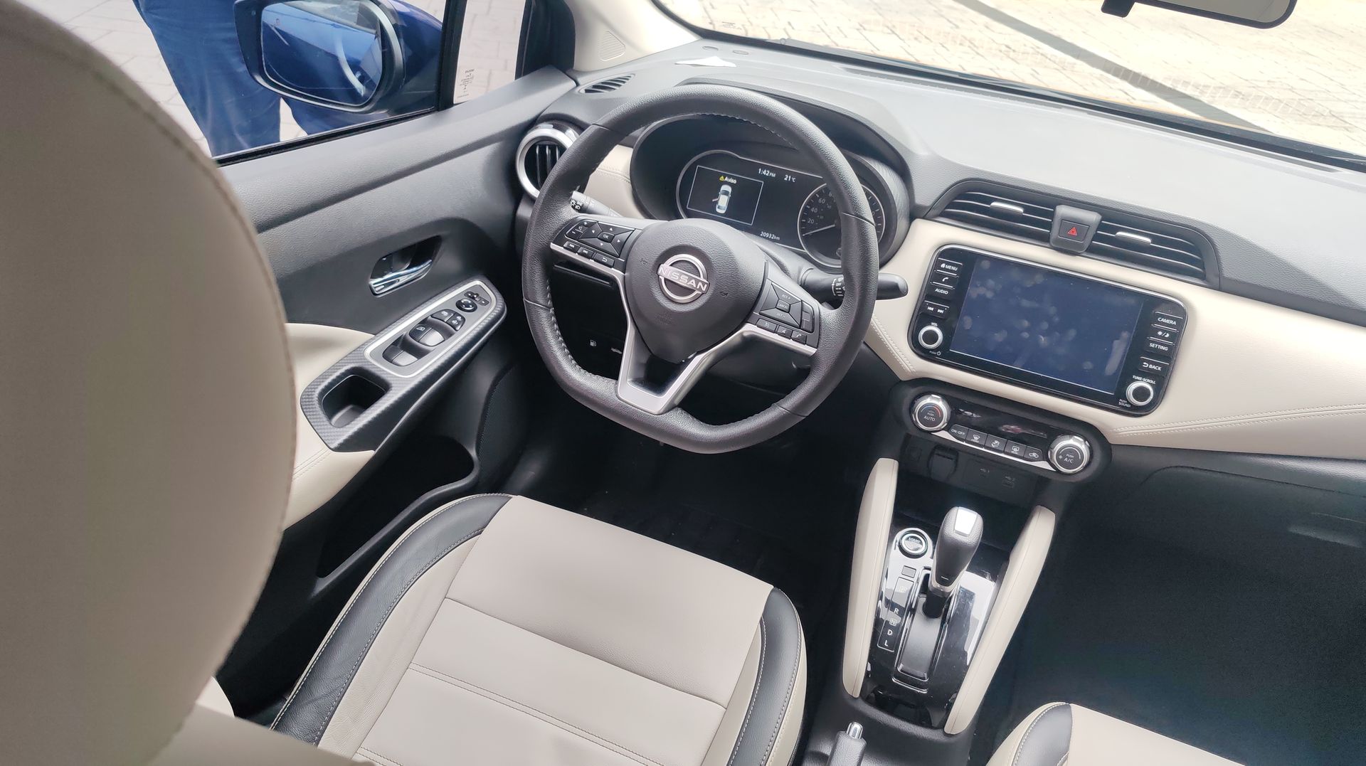 2023 Nissan VERSA EXCLUSIVE CVT 23