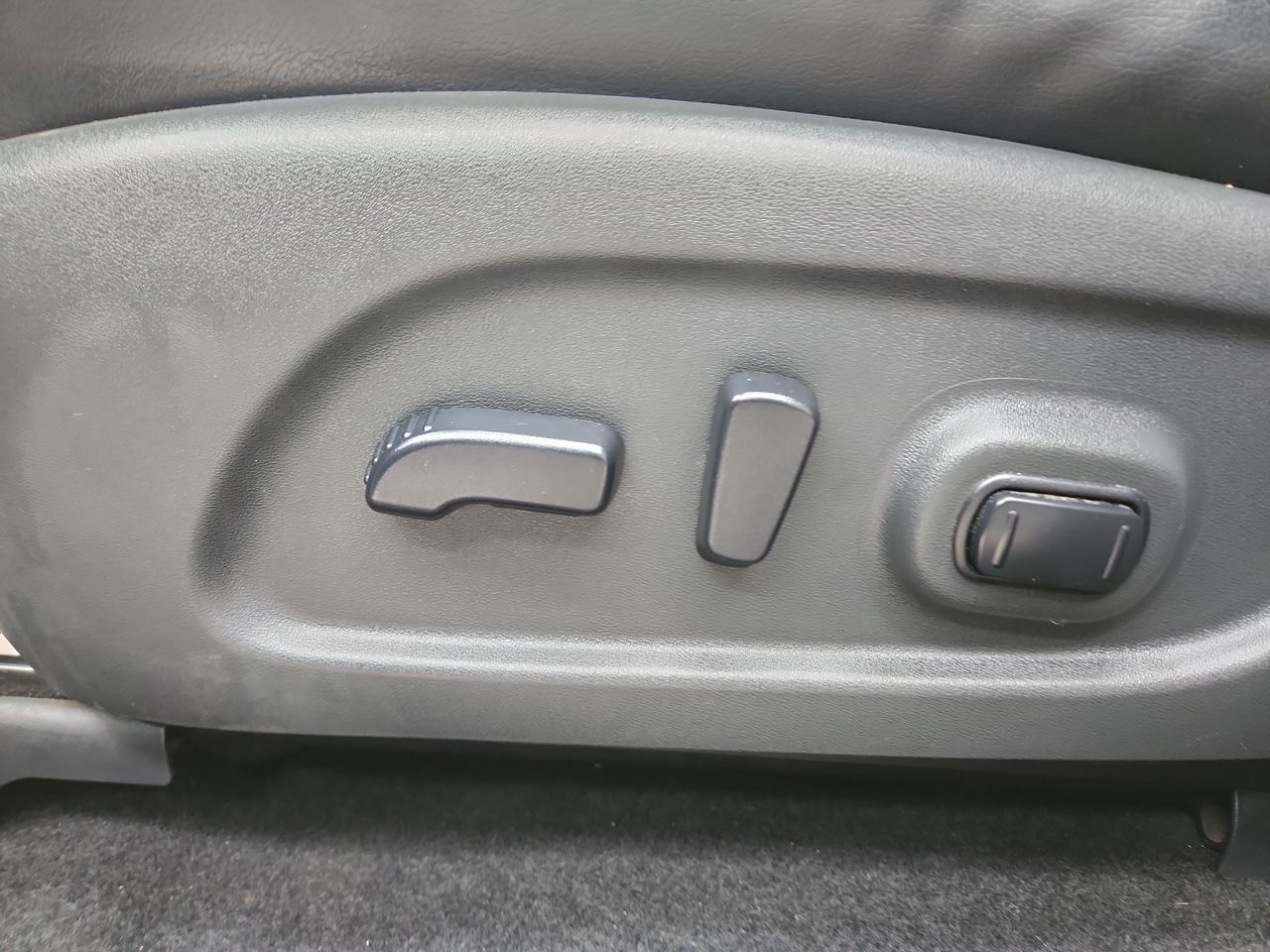 2018 Nissan PATHFINDER EXCLUSIVE