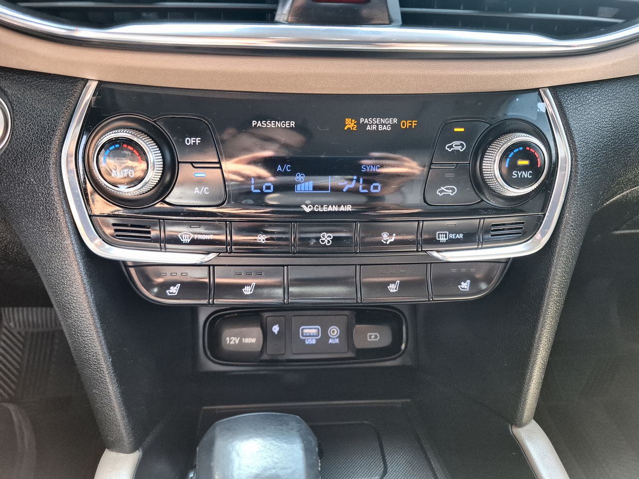 2019 Hyundai SANTA FE LIMITED TECH AT