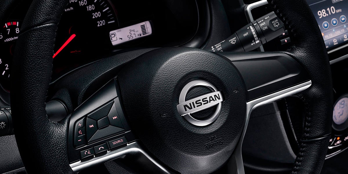 Nissan March Interior5